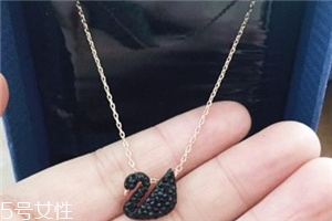 項(xiàng)鏈?zhǔn)裁床馁|(zhì)好？項(xiàng)鏈選哪種材質(zhì)好