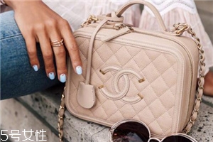 chanel相機(jī)包多少錢(qián)？香奈兒相機(jī)包價(jià)格