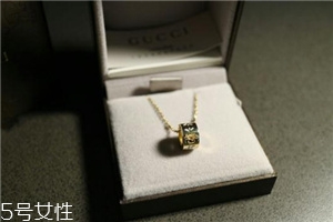 項(xiàng)鏈金色好看還是銀色好看？項(xiàng)鏈金色和銀色哪個(gè)好