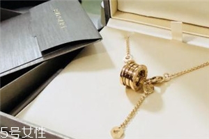 寶格麗彈簧項(xiàng)鏈怎么扣？寶格麗彈簧項(xiàng)鏈幾種扣法