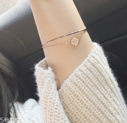 手鏈可以兩只手同時(shí)戴嗎？手鏈可以兩只手一起戴嗎