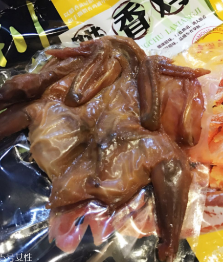 臘雞可以帶上飛機(jī)嗎？坐飛機(jī)可以帶臘雞嗎？