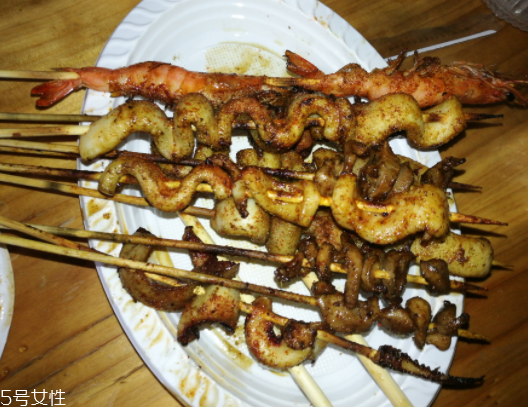 魷魚(yú)是烏賊嗎？魷魚(yú)跟烏賊是一種嗎？