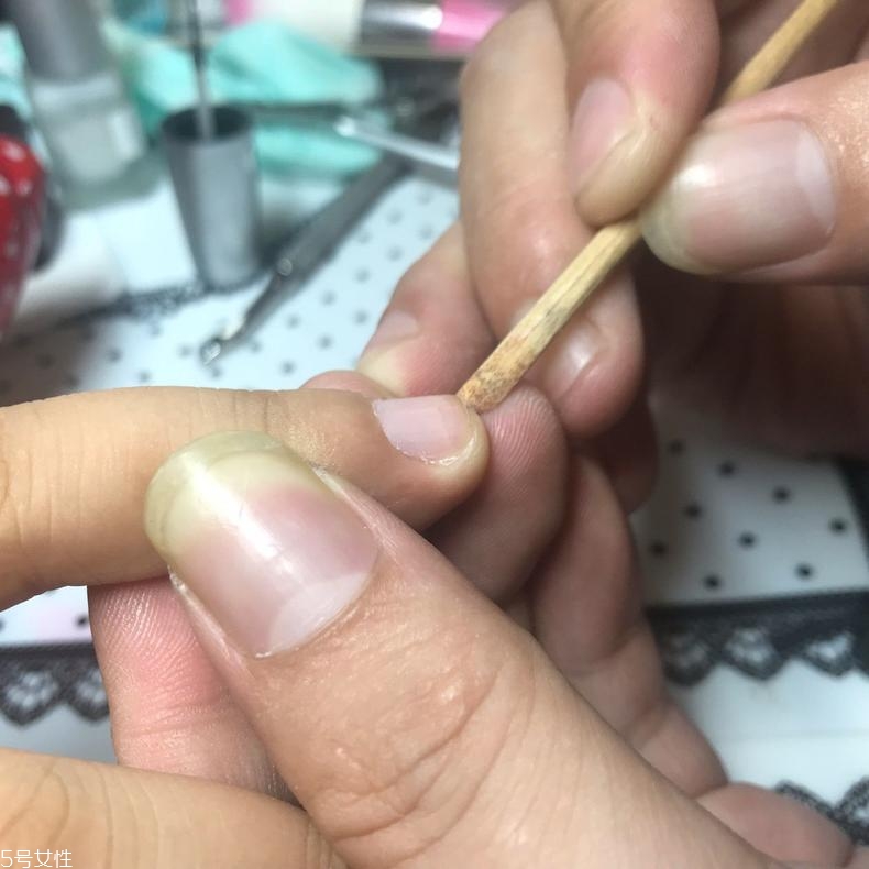 短指甲怎么上色？短指甲上色詳細(xì)步驟