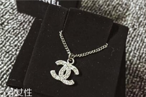 香奈兒雙c項(xiàng)鏈多少錢？chanel雙c項(xiàng)鏈專柜價(jià)格