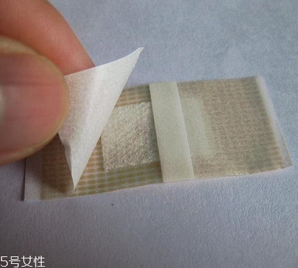 創(chuàng)可貼可以貼臉上嗎？臉上能貼創(chuàng)可貼嗎？