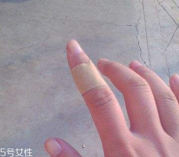 創(chuàng)可貼可以帶上飛機(jī)嗎？