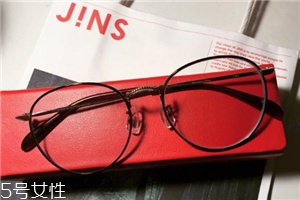 jins防藍(lán)光眼鏡有用嗎？jins防藍(lán)光眼鏡有效果嗎？
