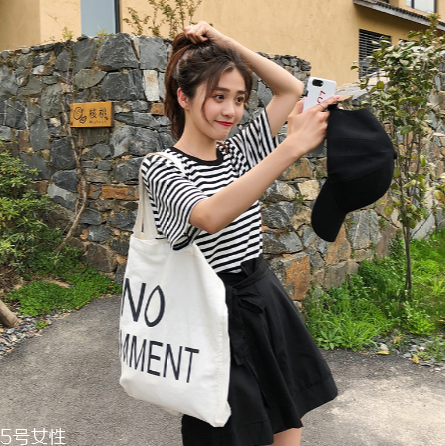 夏天穿什么t恤好看？夏季t恤穿搭圖片