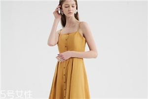 微胖穿什么連衣裙好看？微胖女生適合穿什么連衣裙？
