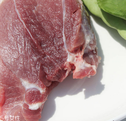 黑豬肉是黑色嗎？黑豬肉什么顏色？