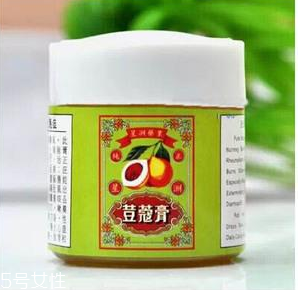 豆蔻膏過期還能涂抹嗎？過期的豆蔻膏還能用嗎？