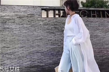 防曬衣能用洗衣機(jī)洗嗎？防曬衣可以機(jī)洗嗎？