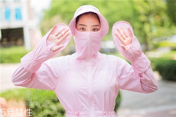 防曬衣可以防止曬黑嗎？防曬衣能不能防曬黑？
