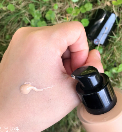 阿瑪尼權(quán)力粉底液最白色號是哪個(gè) 阿瑪尼權(quán)力粉底液測評