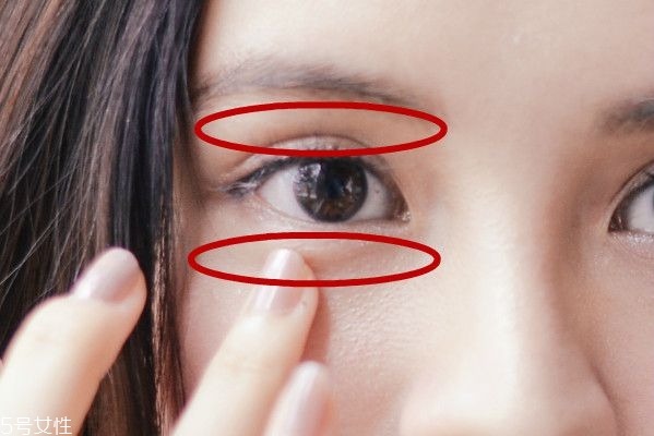 不畫(huà)眼線只畫(huà)眼影行嗎 不畫(huà)眼線的眼睛放大術(shù)