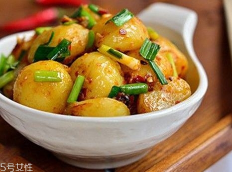 土豆不能和什么一起吃？土豆和黑木耳可以一起吃嗎？