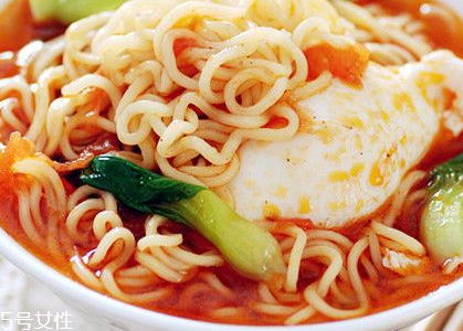方便面的危害 方便面吃了會(huì)怎樣？