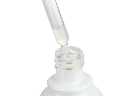 精華液是水嗎？精華液是什么做的？