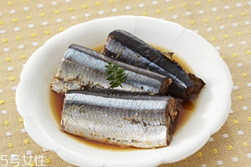 青魚能做魚干嗎？青魚怎么做成魚干？