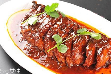 青魚禁忌食材 青魚不能和什么一起吃？