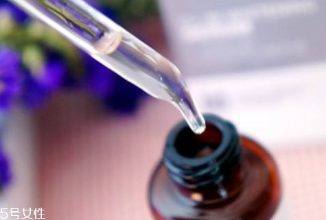 精華液去皺紋嗎？皺紋可以用精華液去除嗎？