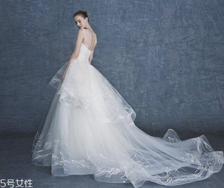 婚紗可以穿兩次嗎？婚紗穿兩次不好嗎？