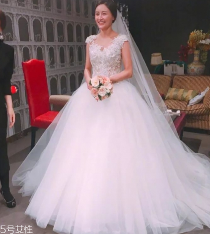 婚紗可以借給別人穿嗎？婚紗能不能借給別人？