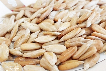 葵瓜子能多吃嗎？吃多了葵瓜子會(huì)怎樣？