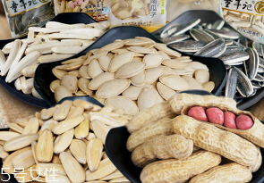 葵瓜子和南瓜子的區(qū)別 葵瓜子和南瓜子哪個(gè)好？