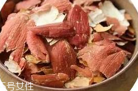 花生衣能和蜂蜜一起吃嗎？花生衣和桑棗一起煮會怎樣？