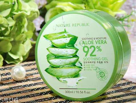 油皮能用蘆薈膠嗎？油性皮膚能用蘆薈膠嗎？