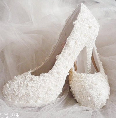 婚鞋可以提前穿嗎？婚鞋提前穿有影響嗎？