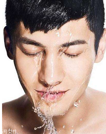油皮用皂基還是氨基酸？氨基酸和皂基適合人群
