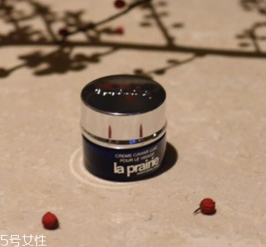 眼霜開封后保質(zhì)期多久？眼霜開封多久不能用？