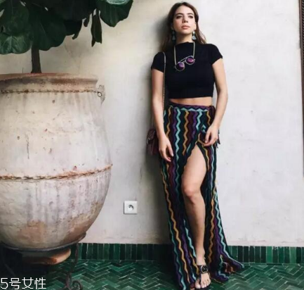 女生去海邊穿什么衣服？海邊度假怎么穿搭顯瘦？