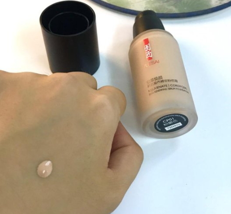 羽西粉底液干不干？羽西粉底液暗沉嗎
