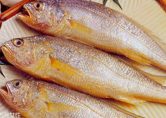 黃花魚去鱗嗎？黃花魚去內(nèi)臟嗎？