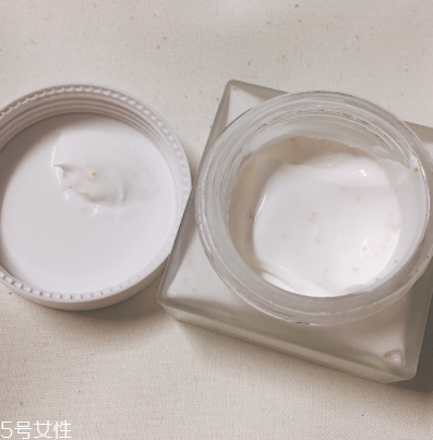 素顏霜大概多少錢？性價(jià)比高的素顏霜推薦