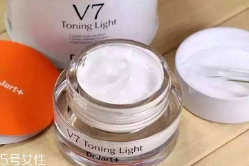 素顏霜晚上可以不洗嗎？素顏霜不洗有副作用嗎？