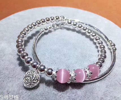 貓眼石有什么寓意？貓眼石的寓意是什么？