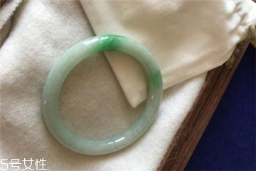 手鐲16號(hào)是多大？手鐲16號(hào)內(nèi)徑有多少厘米？