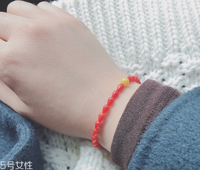紅珊瑚手鏈多少錢？紅珊瑚手鏈?zhǔn)袌鰞r格