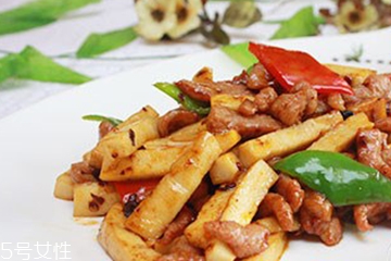 鹿肉和牛肉哪個好？鹿肉和牛肉哪個好吃些？