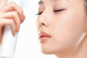 化妝水是保濕水嗎？化妝水是保濕用的嗎？