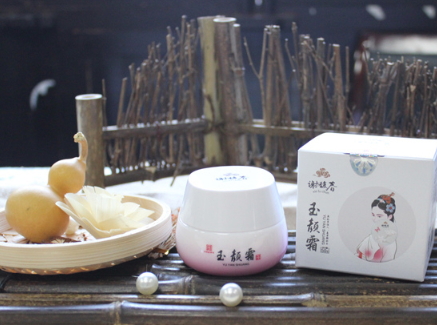 謝馥春玉顏霜要卸妝嗎？謝馥春玉顏霜搓泥嗎