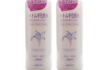 化妝水進眼睛怎么辦？化妝水辣眼睛怎么回事？