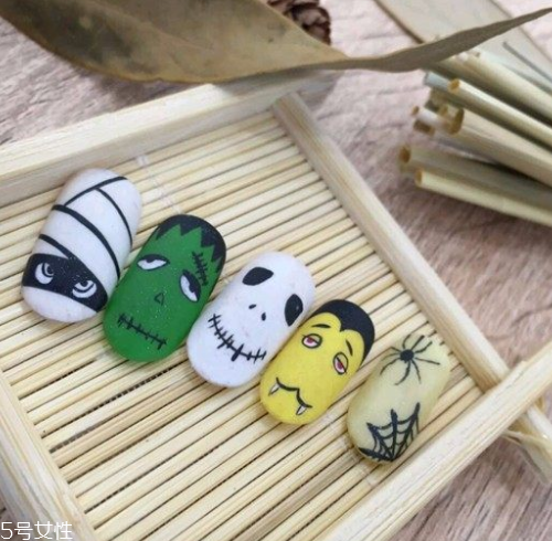 q版萬圣節(jié)美甲怎么做？q版萬圣節(jié)美甲教程