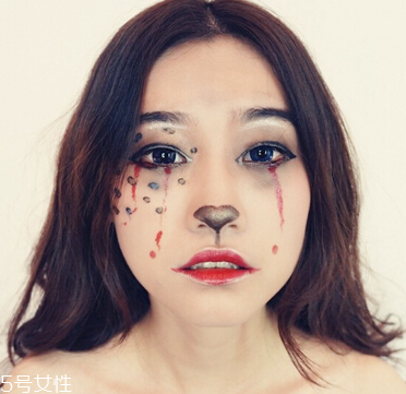 萬圣節(jié)蜘蛛眼妝怎么畫？2款蜘蛛眼妝詳細(xì)步驟
