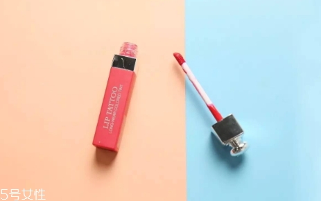 櫻桃粉口紅是什么顏色？櫻桃粉口紅試色圖片
